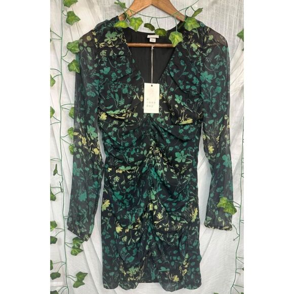 02 Women's Long Sleeve Ruched Front Bodycon Dress - Picture 2 of 2